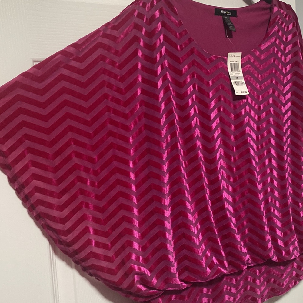 NWT Style & Co Violet Top With Chevron Design. - Picture 3 of 5
